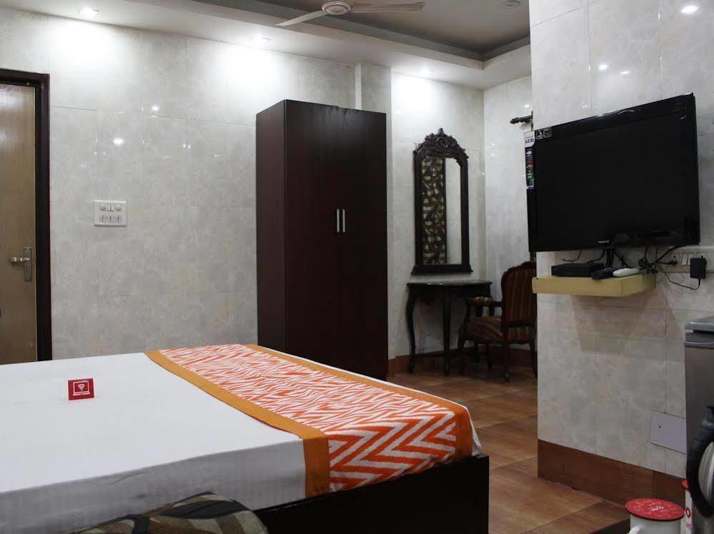 Oyo 2705 Hotel Preet Palace New Delhi Eksteriør billede