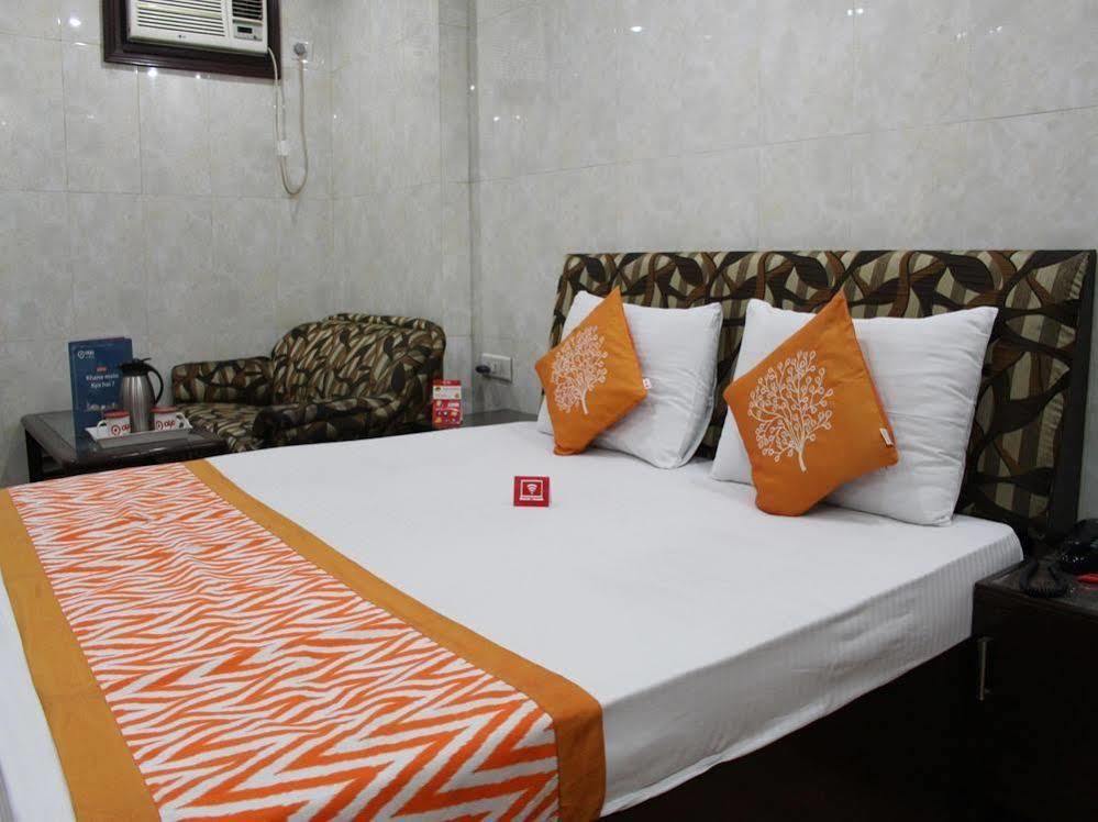 Oyo 2705 Hotel Preet Palace New Delhi Eksteriør billede
